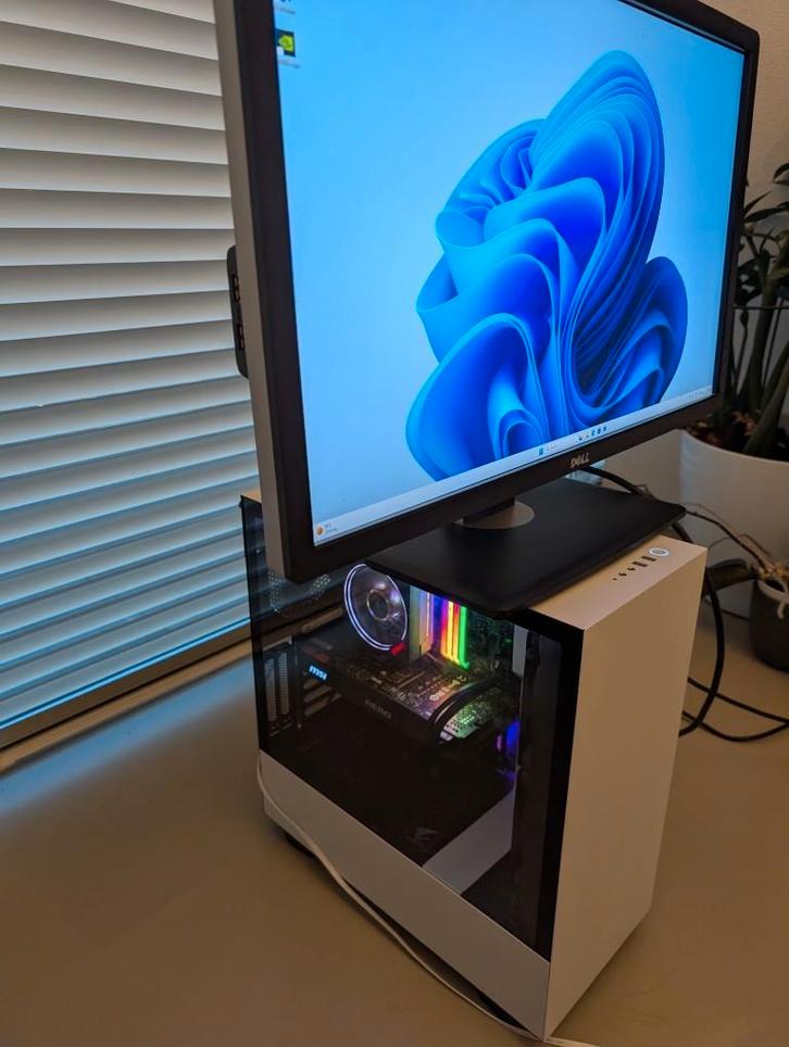 Complete configuration with monitor- Ryzen 7 5800X 64GB DDR4, Computers en Software, Desktop Pc's, Zo goed als nieuw, 3 tot 4 Ghz