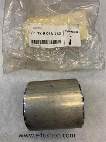 Draagarm rubber silent BMW E39 oe 31129068753  beschikbaar voor biedingen