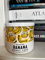 Bath & Body works kaars, Banana Bundt Cake, nieuw, 3-wick, Huis en Inrichting, Woonaccessoires | Kandelaars en Kaarsen, Overige materialen