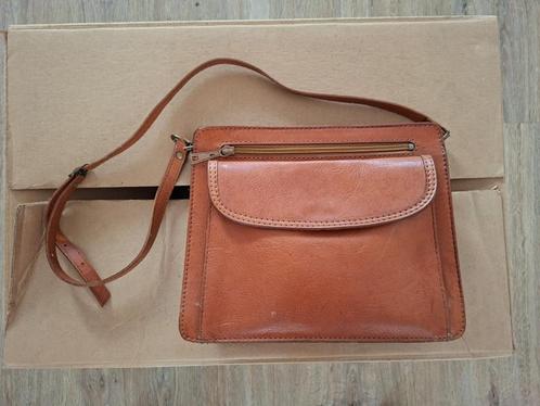 Bruine leren handtas, Sieraden, Tassen en Uiterlijk, Tassen | Damestassen, Nieuw, Handtas, Bruin, Ophalen of Verzenden