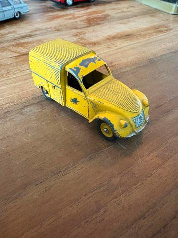 Dinky Toys Citroen 2CV Bestel “franse post” 1:43 beschikbaar voor biedingen