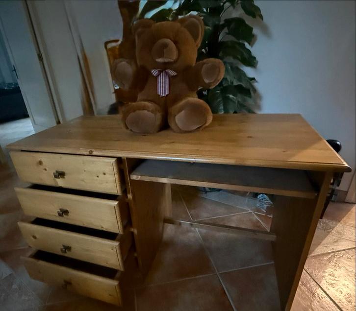 Grenen Houten Bureau - Klassiek Design, Huis en Inrichting, Bureaus, Gebruikt, Bureau, Ophalen