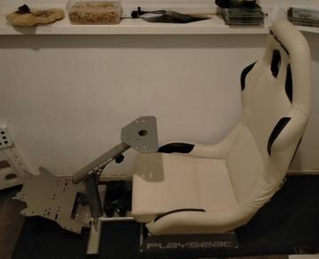 witte playseat evolution beschikbaar voor biedingen