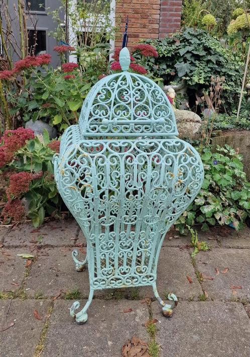 Mintgroen gietijzeren mand, Antiek en Kunst, Curiosa en Brocante, Ophalen