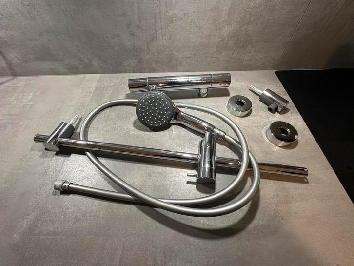 Grohe Regendouche Set – Luxe design & topkwaliteit, Doe-het-zelf en Verbouw, Sanitair, Zo goed als nieuw, Douche, Chroom, Ophalen