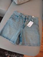 Pull & Bear Spijkerbroek Kort - Nieuw - Maat 42, Blauw, Nieuw, Overige maten, Ophalen of Verzenden