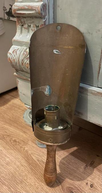 Prachtige koperen schep kandelaar vintage beschikbaar voor biedingen