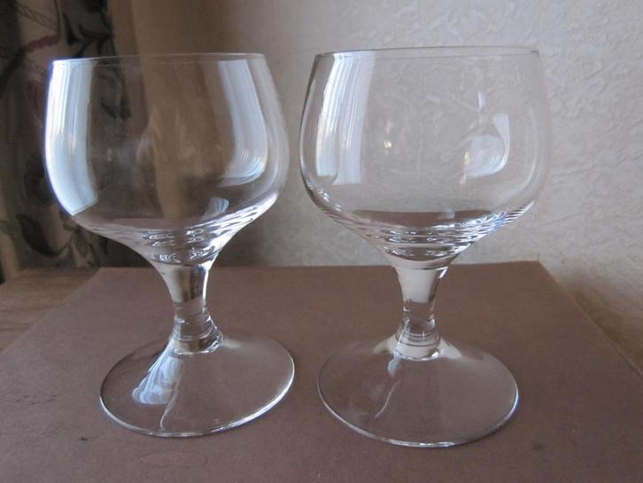 Drie cristal de Portieux modele Belladonna rode wijnglazen, Antiek en Kunst, Antiek | Glas en Kristal, Verzenden