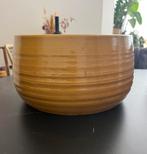 Mooie okergele plantenpot, Ophalen, Rond, Binnen, Zo goed als nieuw