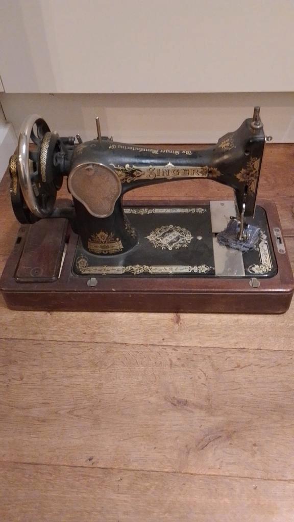 Oude Singer naaimachine - Handbediend, Antiek en Kunst, Antiek | Naaimachines, Ophalen