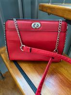 Nieuwe Rode Schoudertas met veel ruimte., Sieraden, Tassen en Uiterlijk, Tassen | Damestassen, Ophalen of Verzenden, Nieuw, Rood