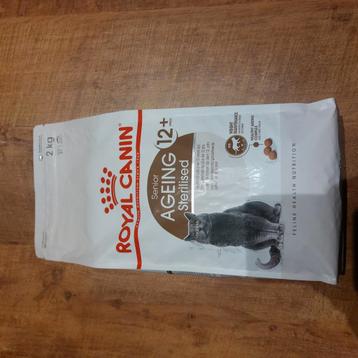 Royal canin ageing 12+ 2kg dicht beschikbaar voor biedingen