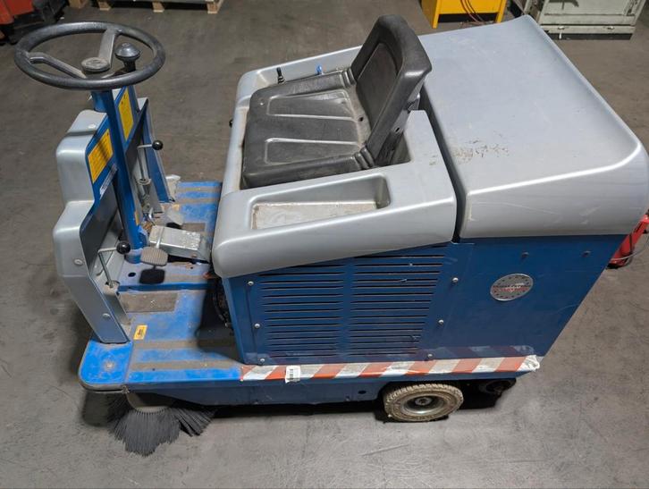 Veeg- zuigmachine Steenks, Tuin en Terras, Veegmachines, Gebruikt, Ophalen