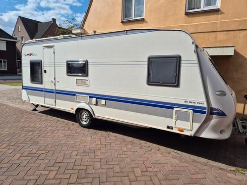 Hobby De Luxe Easy 560 KMFE, Caravans en Kamperen, Caravans, Particulier, tot en met 6, 1250 - 1500 kg, Rondzit, Hobby, Frans bed