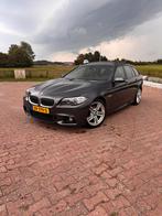 BMW 5-Serie 2.0 520D Touring AUT 2016 Grijs, Auto's, BMW, Automaat, Achterwielaandrijving, 1995 cc, Euro 6