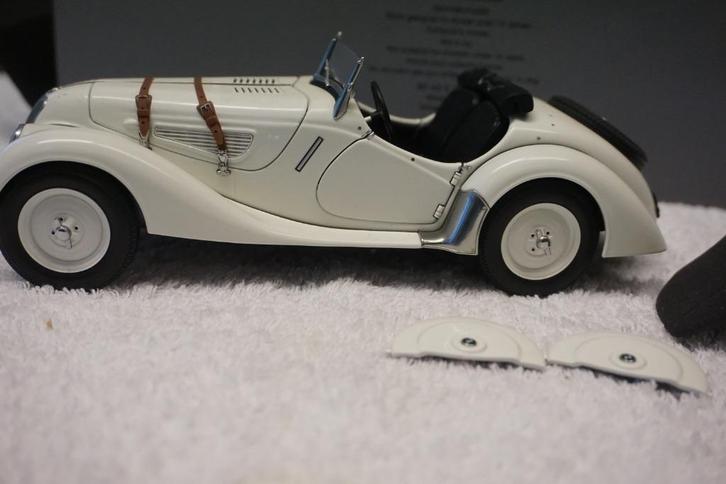 BMW 328 Mille Miglia Roadster 1:18 Autoart 80430300749, Hobby en Vrije tijd, Modelauto's | 1:18, Gebruikt, Auto, Autoart, Ophalen of Verzenden
