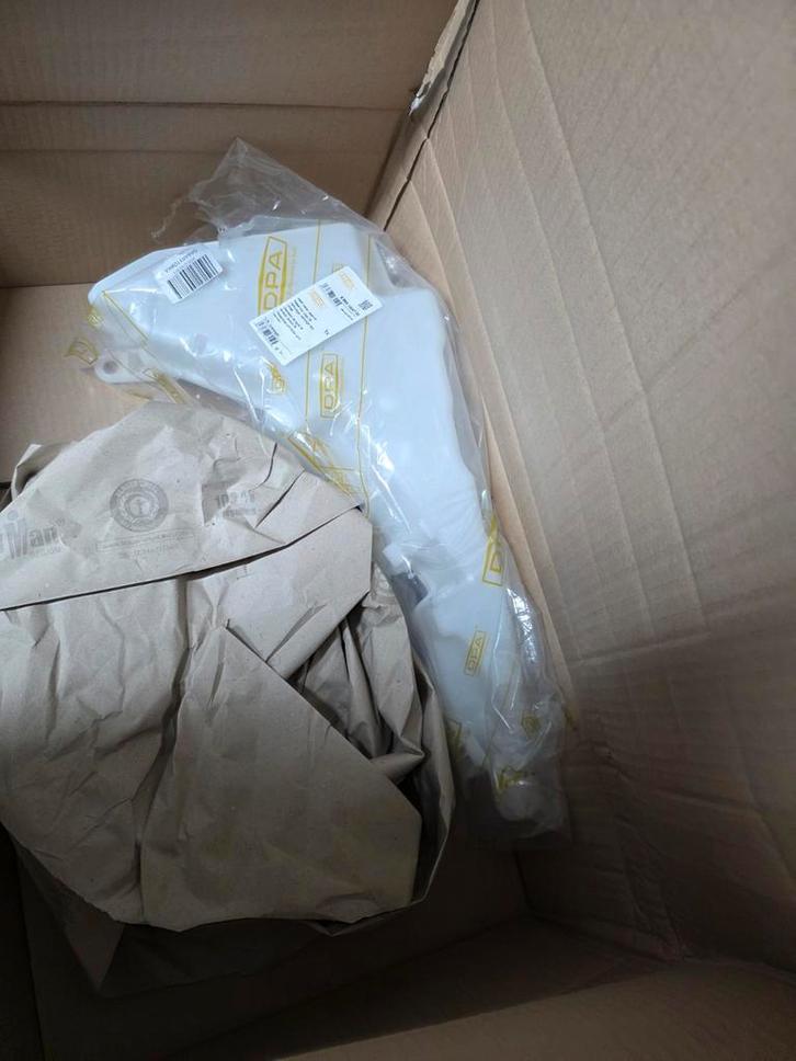 Nieuwe Ruitensproeier Reservoir - Volkswagen, Auto-onderdelen, Ruiten en Toebehoren, Volkswagen, Nieuw, Ophalen