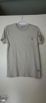 6 shirts heren maat s, Kleding | Heren, T-shirts, Overige kleuren, Ophalen of Verzenden, Daily aesthetikz, Gedragen
