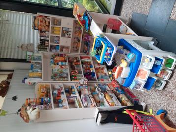 Geweldige houten kinderwinkel beschikbaar voor biedingen
