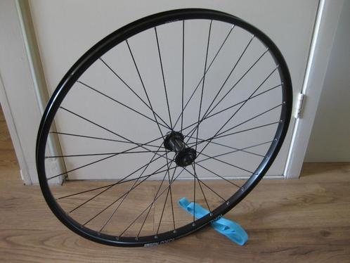 Voorwiel MTB Boost DEORE 25mm Handgespaakt NIEUW!, Fietsen en Brommers, Fietsonderdelen, Nieuw, Mountainbike, Wiel, Ophalen of Verzenden