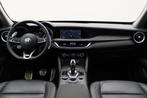 Alfa Romeo Stelvio 2.0 T AWD Sprint Leer, Xenon, Adapt. Crui, Automaat, Zwart, 4 cilinders, Leder