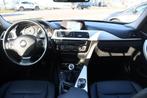 BMW 3-serie Touring 318i High Executive Cruise|NAVI|Leder!, Gebruikt, Euro 6, Met garantie (alle), 1445 kg