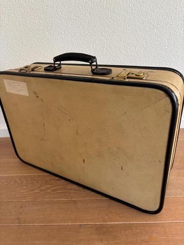 nostalgische koffer  beschikbaar voor biedingen