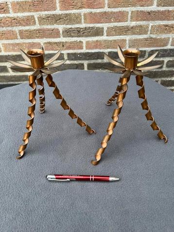 2 messing/koper kaarsen standaards beschikbaar voor biedingen