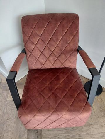 Mooie Bruine Fauteuil / Coffee Chair beschikbaar voor biedingen