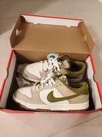 Nike Dunk Low Sneakers
Origineel 42.5 Uniek Nieuw Ongedragen, Ophalen of Verzenden, Nieuw