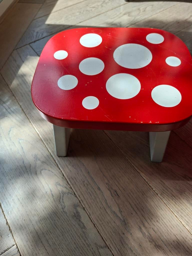 Leuke paddenstoel krukje voor kinderen, Ophalen, Gebruikt, Hout