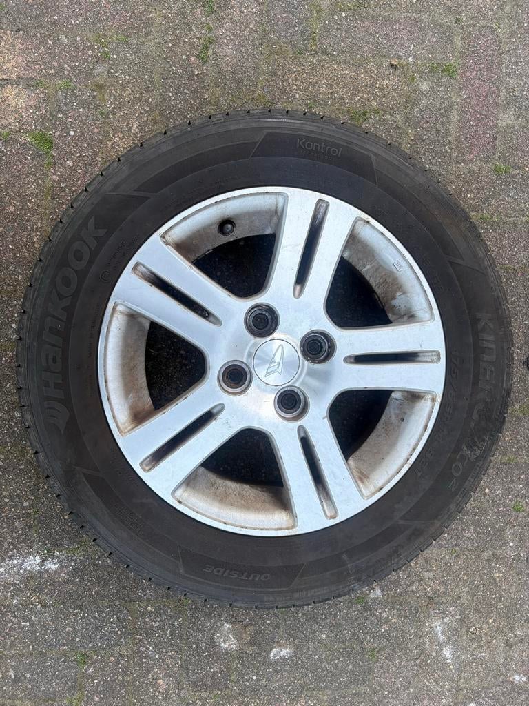 Goede  hankook banden met velgen VW Up, Seat Mii, Skoda, Auto-onderdelen, Banden en Velgen, Ophalen, 14 inch, Gebruikt, 175 mm