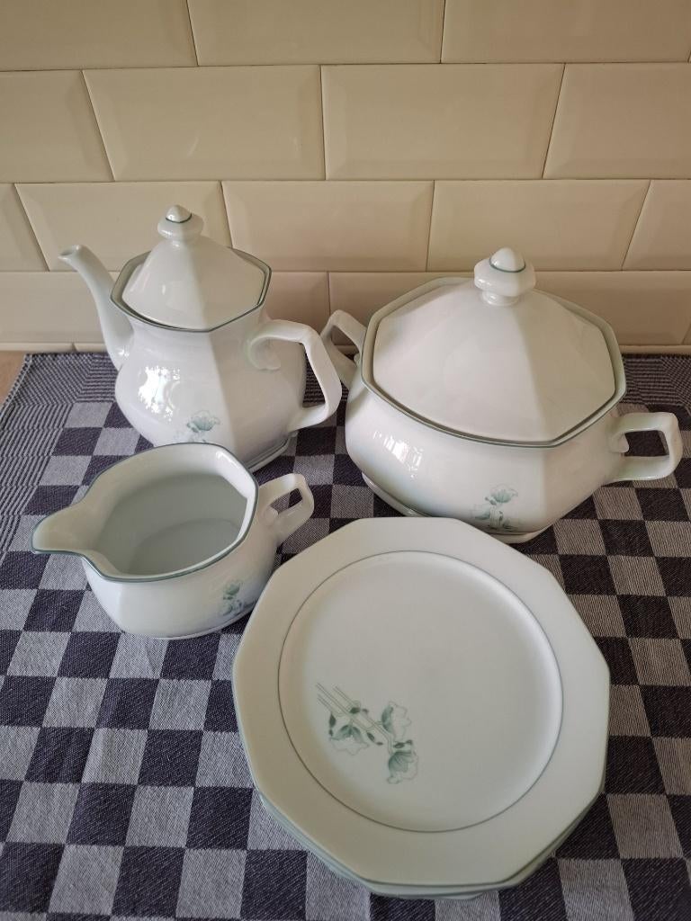 Winterling Bavaria theepot, kannetje, 6 bordjes, kommetje, Overige typen, Ophalen of Verzenden, Zo goed als nieuw, Overige stijlen