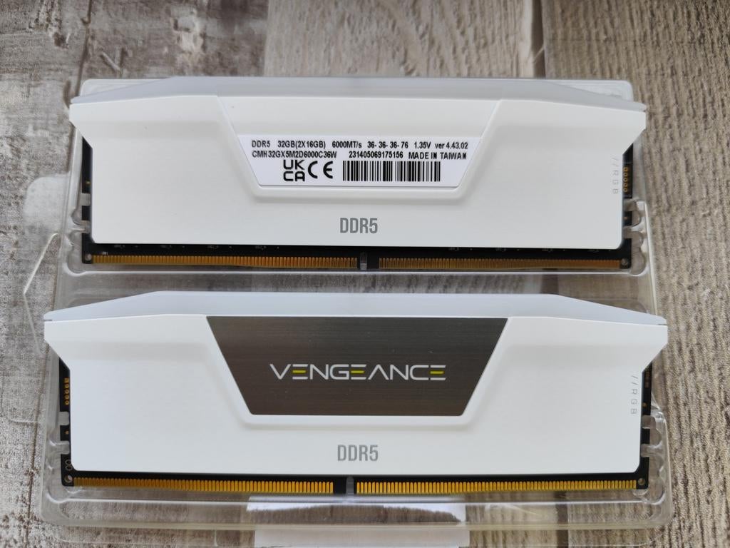 Corsair Vengeance RGB 32GB DDR5 6000MHz (2x16GB) Wit, Computers en Software, RAM geheugen, Gebruikt, 32 GB, Ophalen of Verzenden