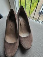 Unisa pumps, maat 36, beige kleur., Kleding | Dames, Schoenen, Ophalen of Verzenden, Zo goed als nieuw, Beige