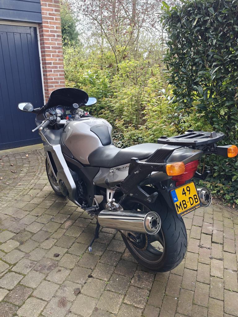 HONDA  CBR 1100 XX SUPER BLACKBIRD - 2006, Motoren, Motoren | Honda, 4 cilinders, Motorrijbewijs A, Particulier, Meer dan 35 kW