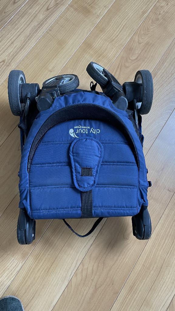 Foldable pram for the airplane, Ophalen of Verzenden, Gebruikt, Overige merken, Regenhoes