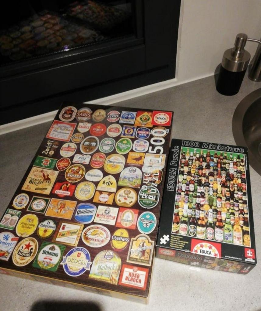 2 mooie puzzels over bier merken, 1000 en 1500 stukjes, Ophalen of Verzenden, 500 t/m 1500 stukjes, Zo goed als nieuw, Legpuzzel