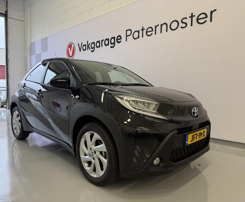 Toyota Aygo X 1.0 VVT-i MT 17'' LMV / Carplay / Stoelverwarm, Auto's, Toyota, 12 maanden, Stof, Gebruikt, 920 kg