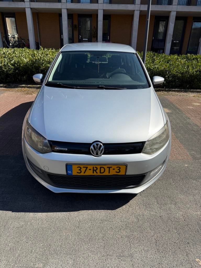 Volkswagen Polo 1.2 TDI 55KW BM 2011 Grijs, Auto's, Voorwielaandrijving, 74 pk, 1199 cc, 96 €/maand