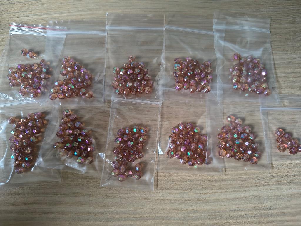 Partij zakjes facetkralen met mooie AB glans, Hobby en Vrije tijd, Kralen en Sieraden maken, Ophalen of Verzenden, Nieuw, Kraal