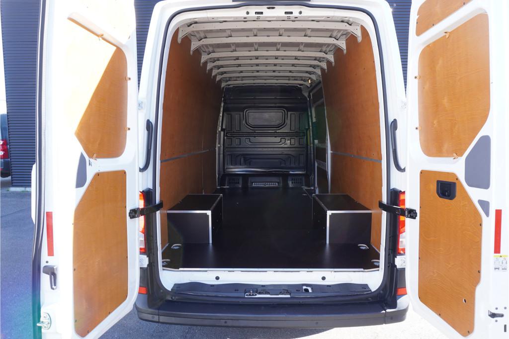 Volkswagen Crafter 50 180pk Dubbellucht L4H3/L3H2 Cruise con, Auto's, Gebruikt, Zwart, 4 cilinders, Volkswagen