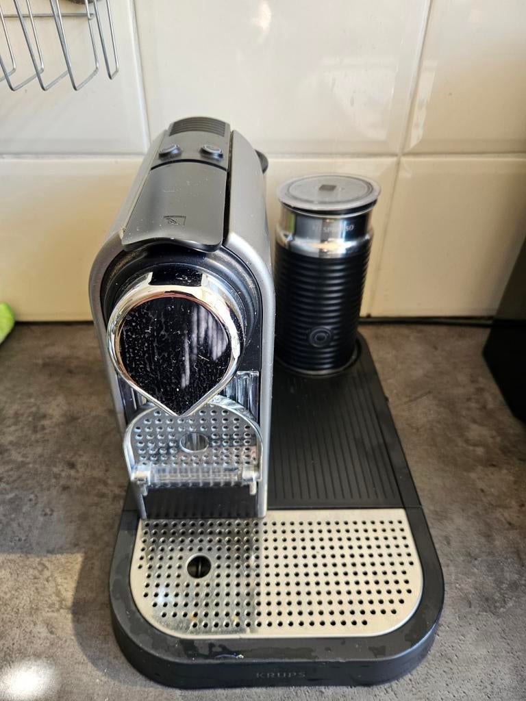 Krups XN 7101 Nespresso apparaat met opschuimer, Ophalen, Gebruikt, Espresso apparaat, 1 kopje