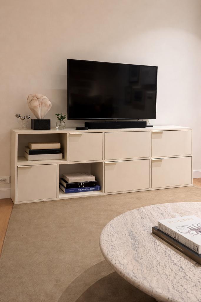 Moderne TV-kast met opbergruimte, Ophalen, 150 tot 200 cm, Zo goed als nieuw, Minder dan 100 cm