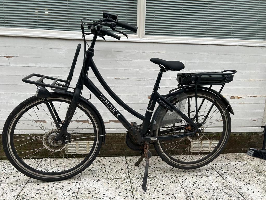 Vandijck Ebike - Zwarte elektrische fiets, Gebruikt, 47 tot 51 cm, 50 km per accu of meer, Ophalen
