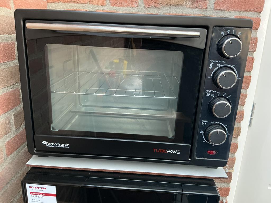 Bakoven turbotronic met toebehoren bieden geen onzin, Witgoed en Apparatuur, Ovens, Ophalen, Zo goed als nieuw, Minder dan 45 cm