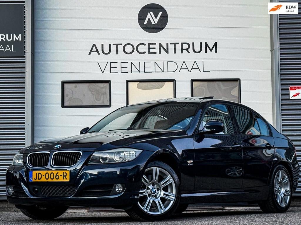 BMW 3-serie 335i X-Drive 335xi High Executive LCI 306 PK SCH, Auto's, BMW, Blauw, Vierwielaandrijving, 6 cilinders, 1635 kg