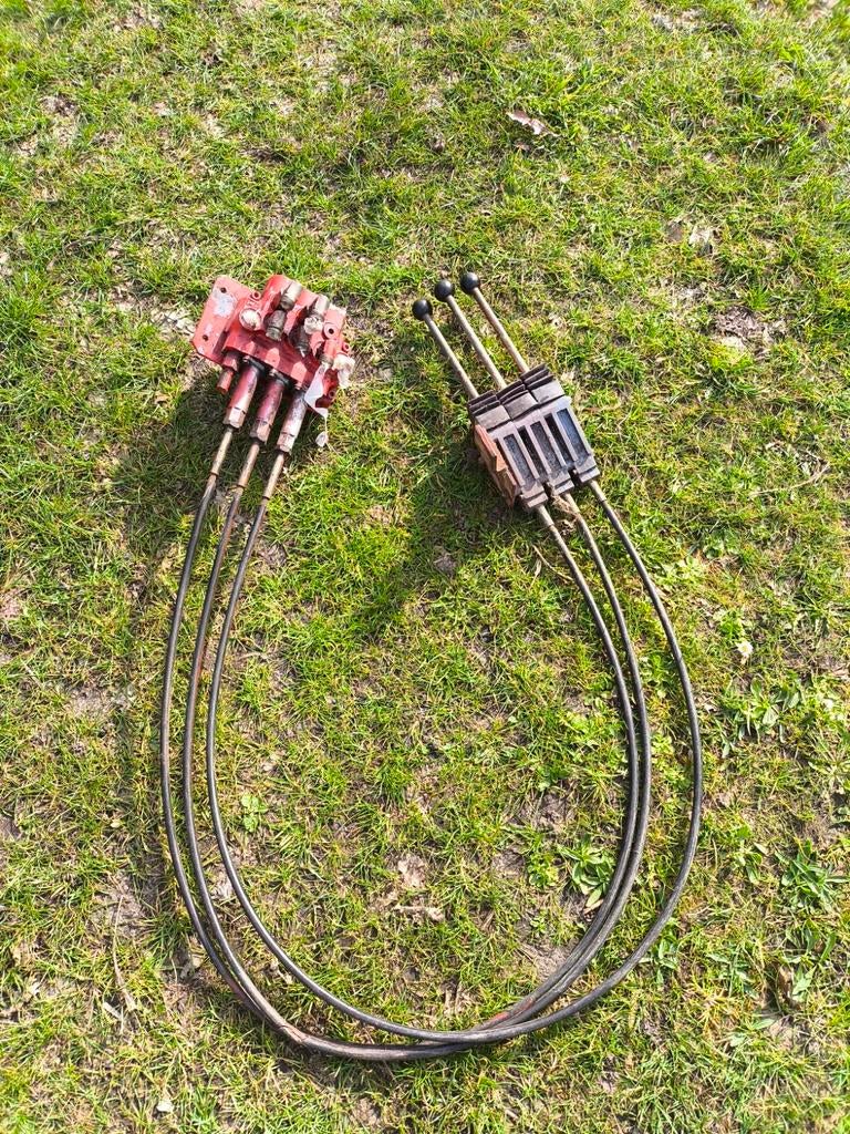 Aangeboden Ventielenblok met bowdenkabel, Zakelijke goederen, Agrarisch | Onderdelen | Banden, Velgen en Assen, Ophalen