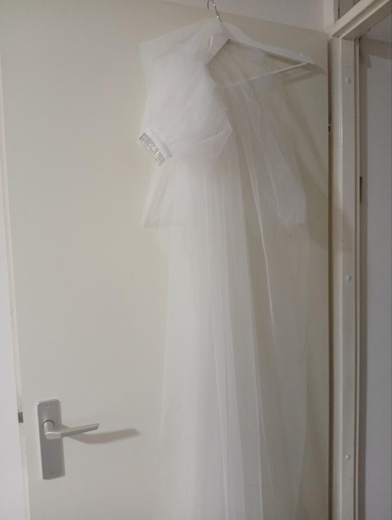 Elegante trouwsluier met kanten details, Wit, Ophalen of Verzenden, Accessoires, Onbekend