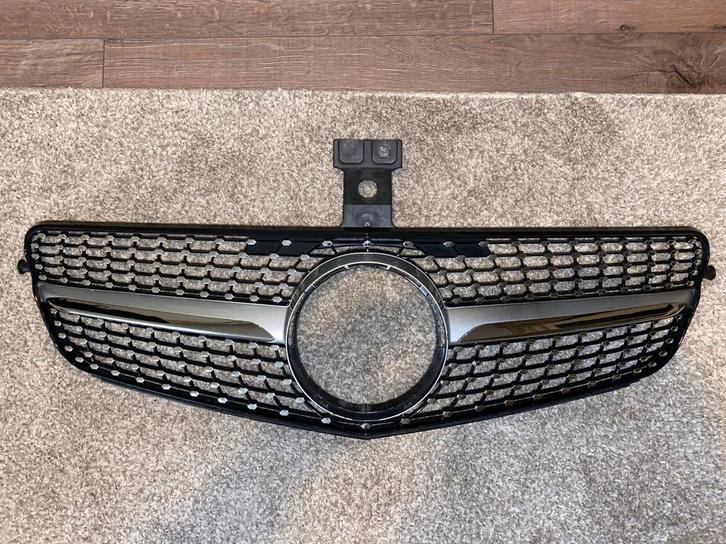 Mercedes Benz | C klasse | w204 s204 | Diamond gril grille, Auto-onderdelen, Carrosserie en Plaatwerk, Bumper, Mercedes-Benz, Voor